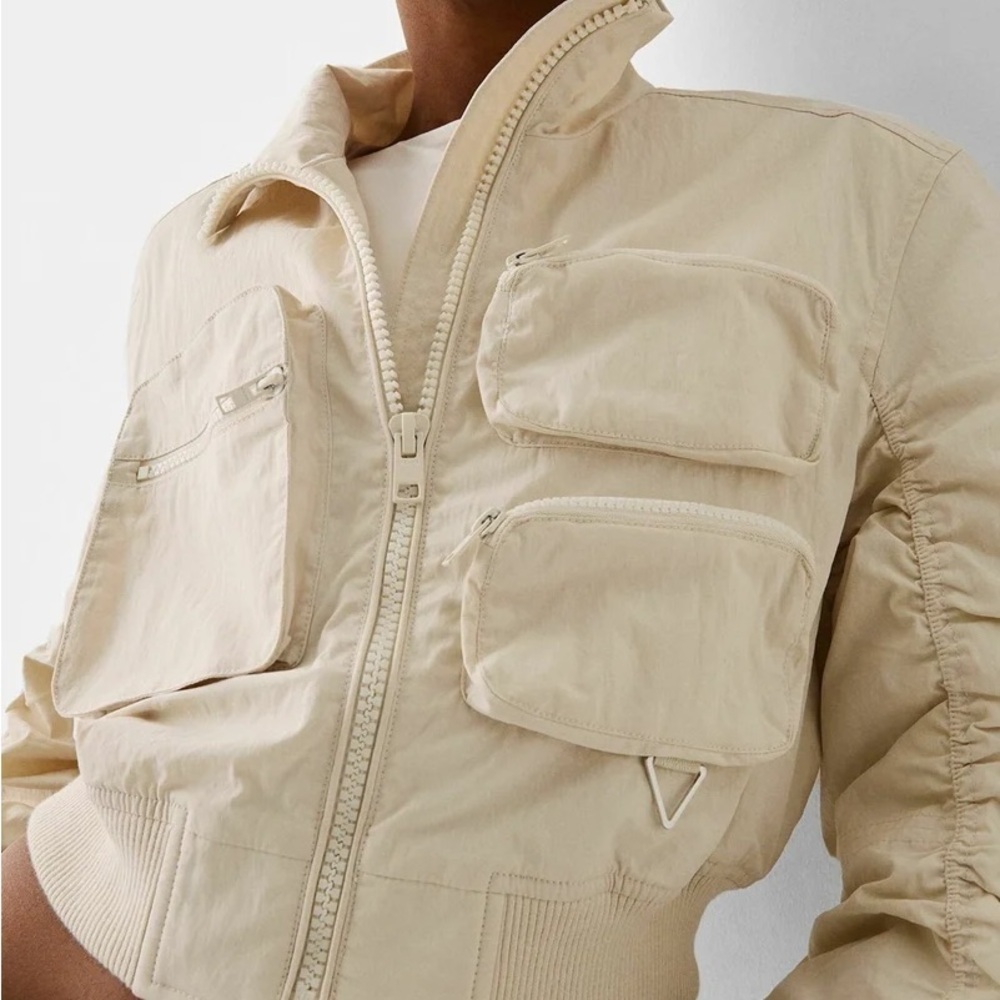 Bershka Cream Cropped Bomber Jacket Y2K Utility Cargo Pockets Size M